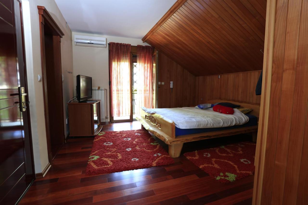 Amigosranch Villa ครูเชวัซ ภายนอก รูปภาพ