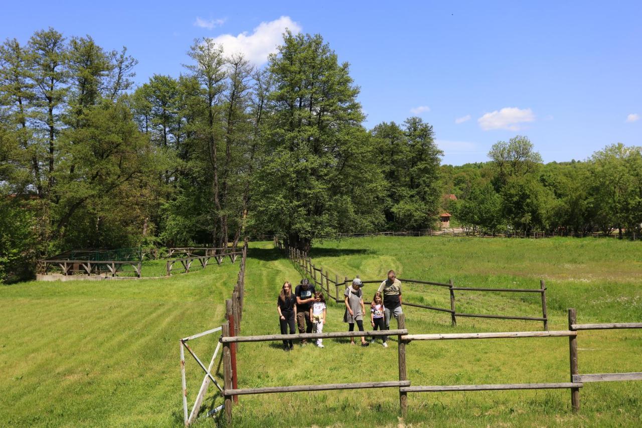 Amigosranch Villa ครูเชวัซ ภายนอก รูปภาพ